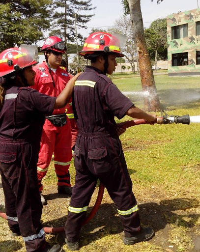 Bomberos_Incendios_Ingenieros_Seguridad_Industrial_Recursos_Humanos_Capacitacion_Brigadas_Emergencia_Primeros_Auxilios_Evacuacion_Prevencion_Control_de_Incendios